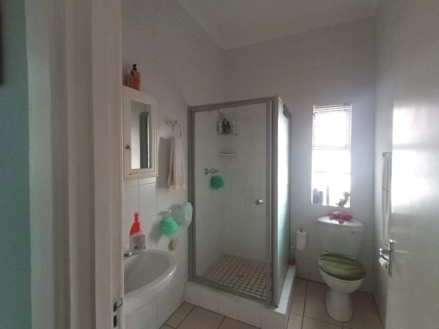 5 Bedroom Property for Sale in Berea Eastern Cape